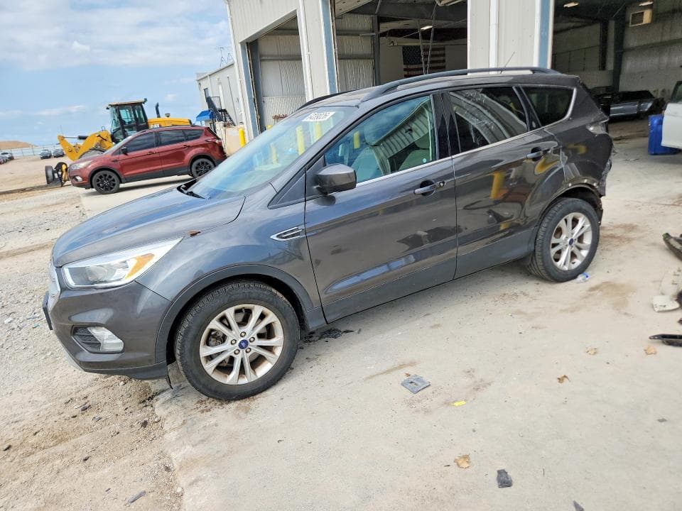 2018 FORD ESCAPE SE - 1