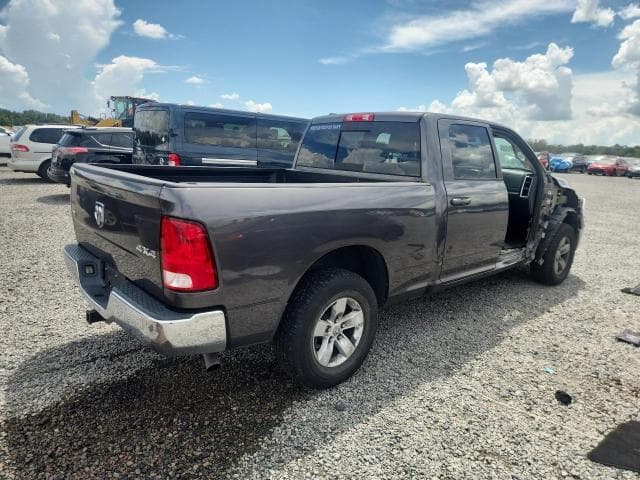2020 RAM 1500 CLASSIC SLT 3