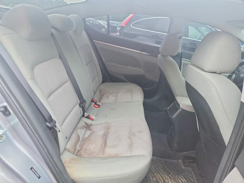 2017 HYUNDAI ELANTRA SE 10