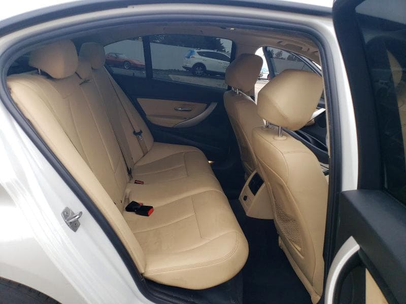 2017 BMW 320 XI 10