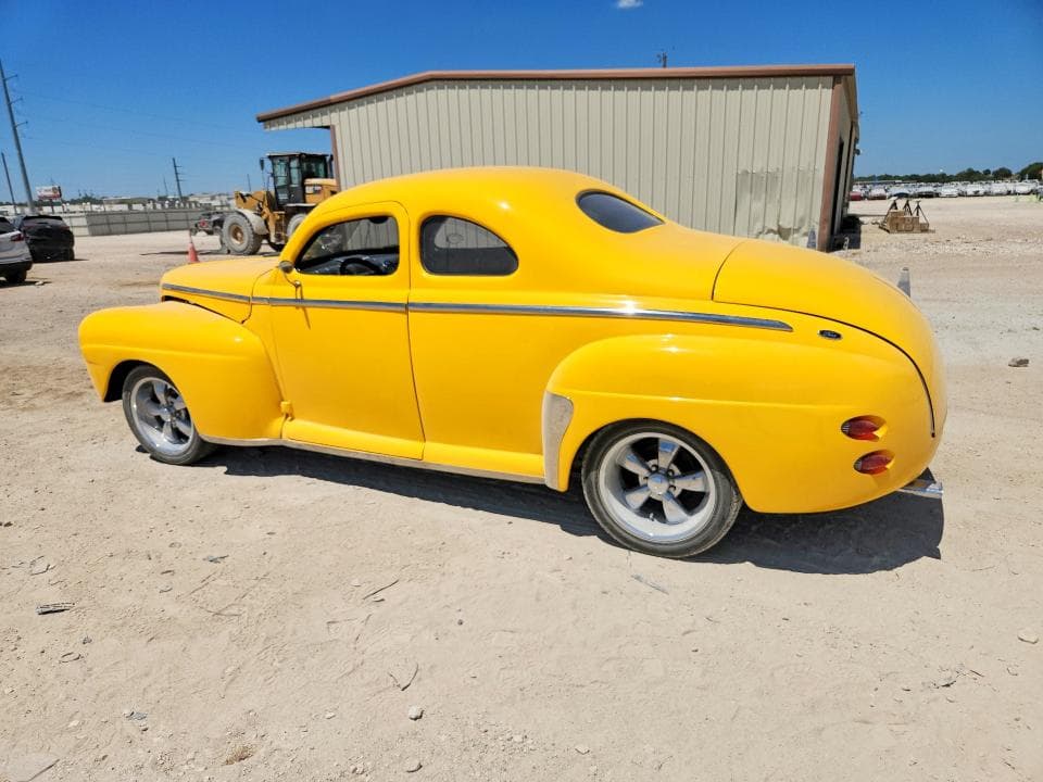 1948 FORD DELUXE 2