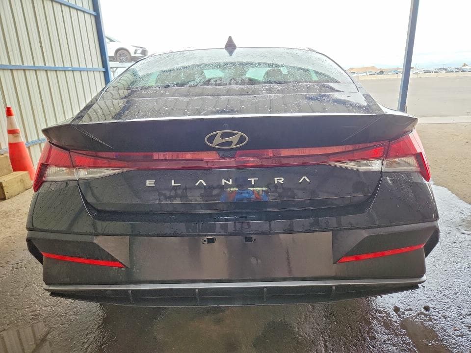 2024 HYUNDAI ELANTRA SEL 6