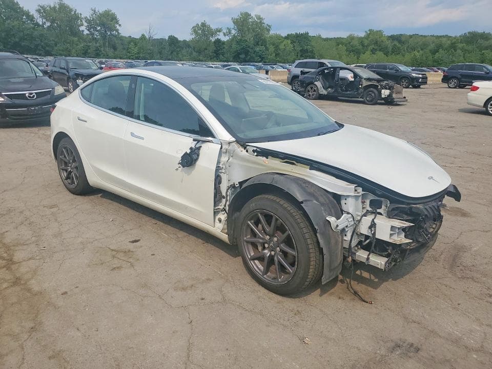 2020 TESLA MODEL 3 4