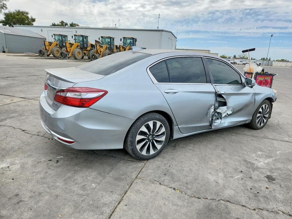 2017 HONDA ACCORD HYBRID 3