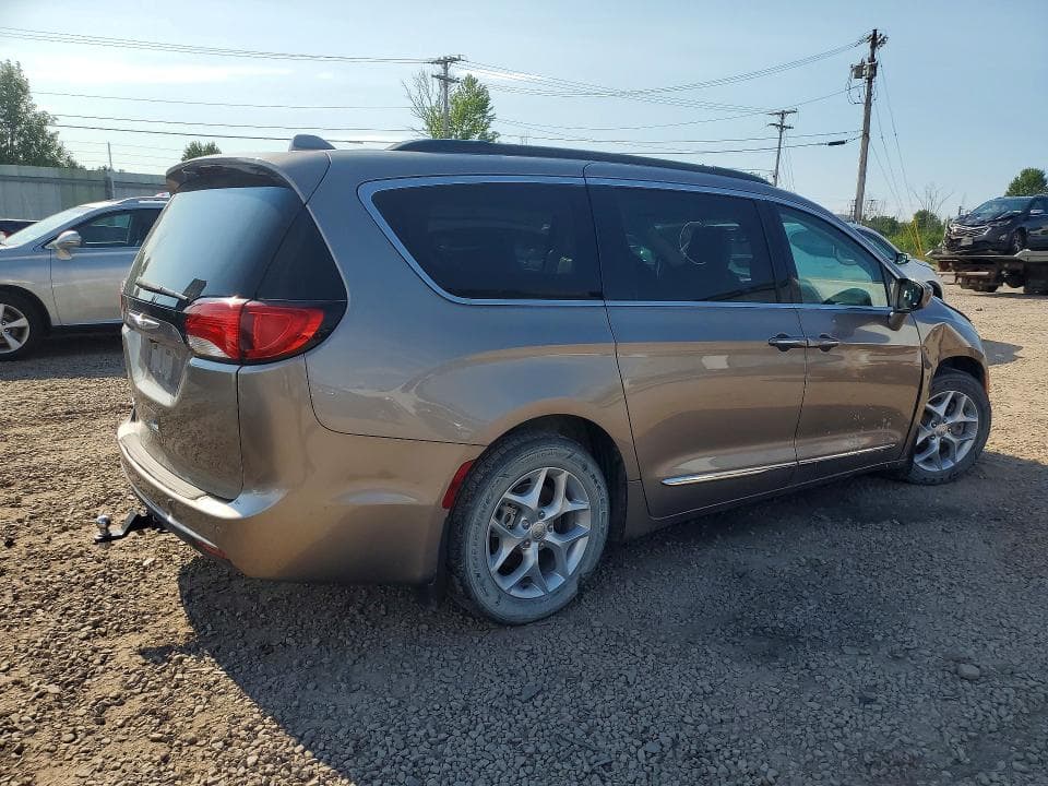 2017 CHRYSLER PACIFICA TOURING L 3