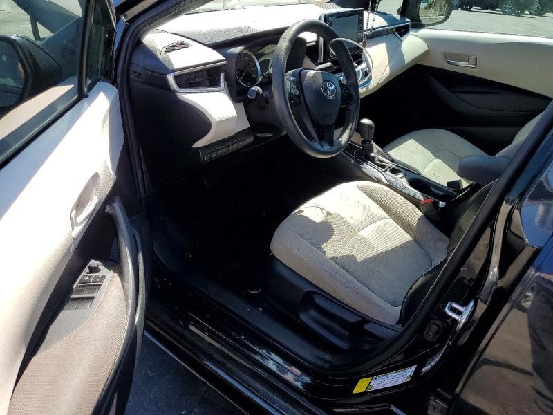 2020 TOYOTA COROLLA LE 8