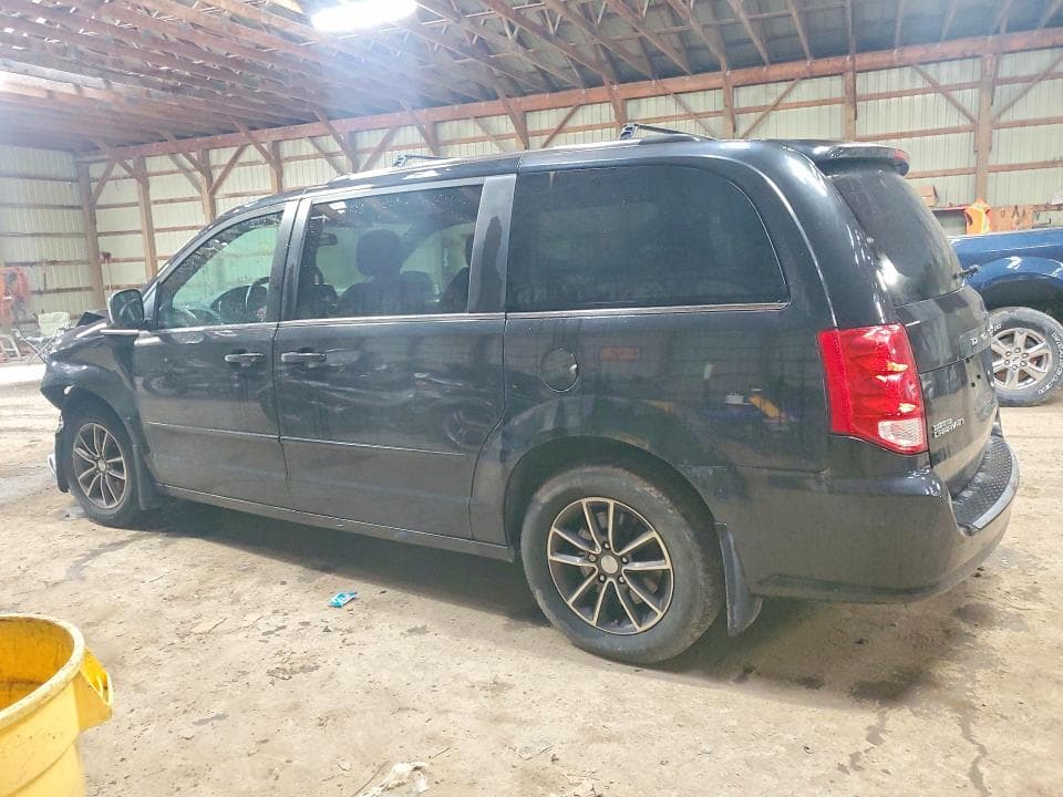 2017 DODGE GRAND CARAVAN SE 2