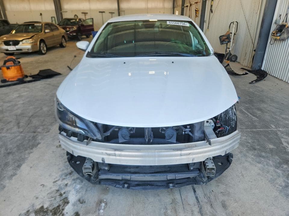 2017 CHRYSLER 200 LX 5
