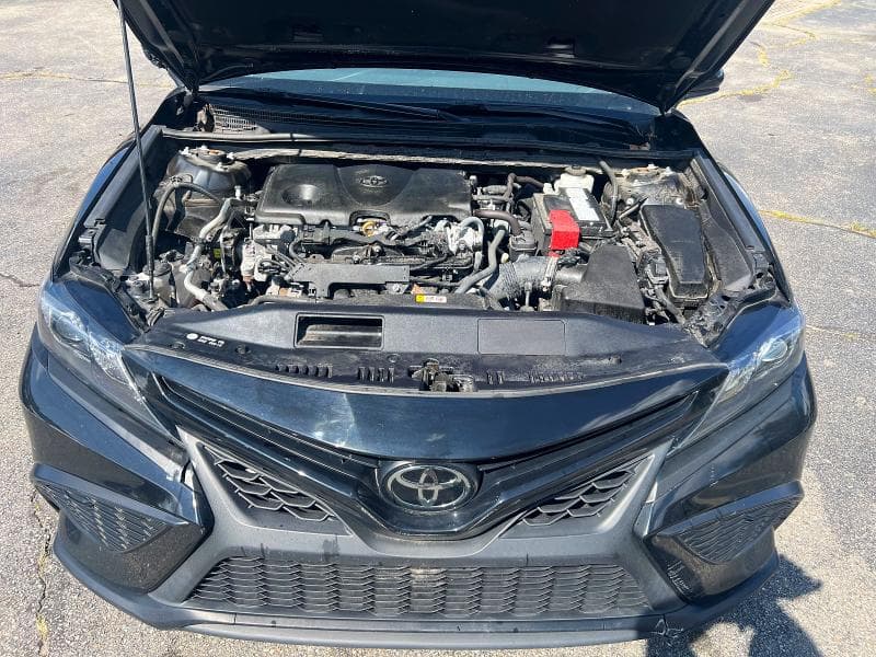 2021 TOYOTA CAMRY SE 8