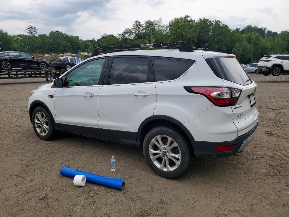 2017 FORD ESCAPE SE 2