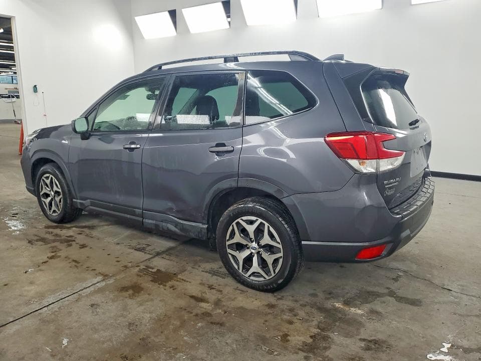 2021 SUBARU FORESTER PREMIUM 2