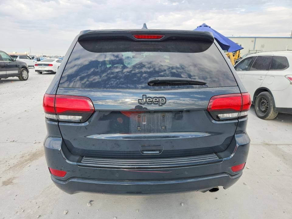 2017 JEEP GRAND CHEROKEE LAREDO 6