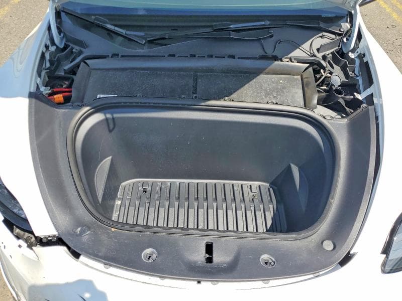 2024 TESLA MODEL Y 11