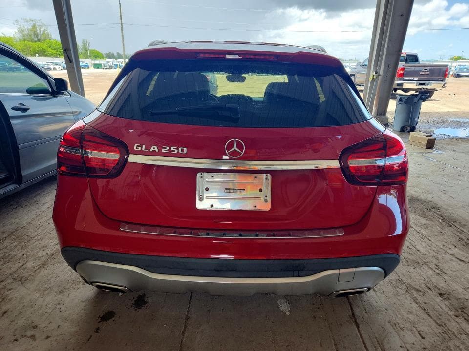 2019 MERCEDES-BENZ GLA 250 6