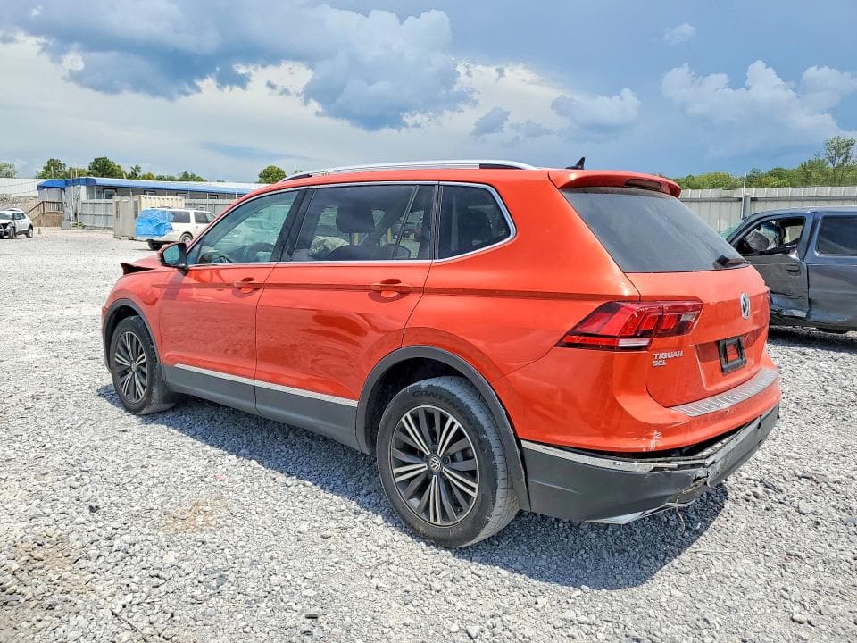 2018 VOLKSWAGEN TIGUAN SE 2