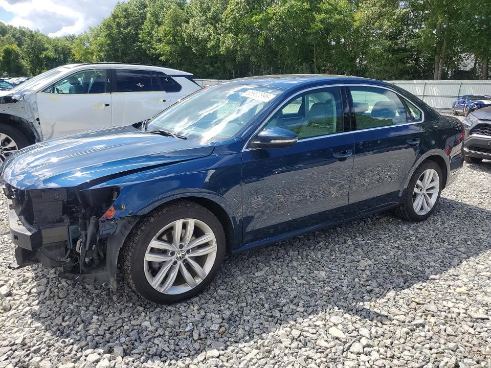 2018 VOLKSWAGEN PASSAT SE - 1