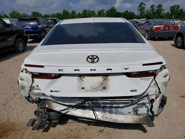 2025 TOYOTA CAMRY SE 6