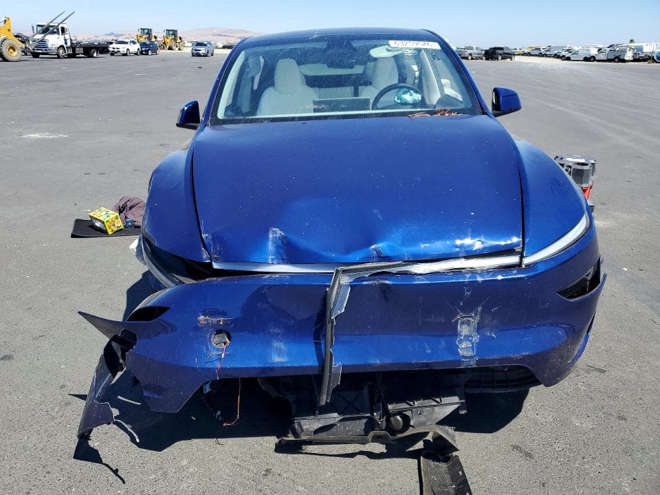 2026 TESLA MODEL Y 5