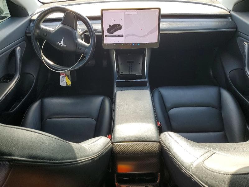 2018 TESLA MODEL 3 8