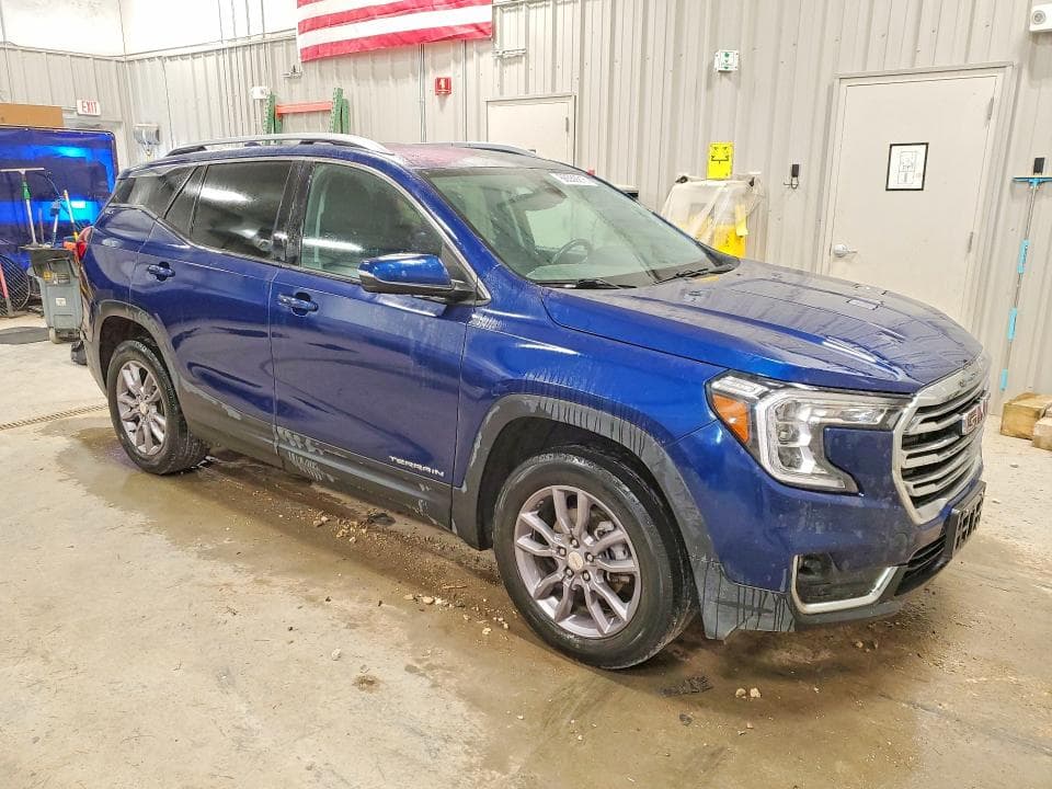 2023 GMC TERRAIN SLT 4