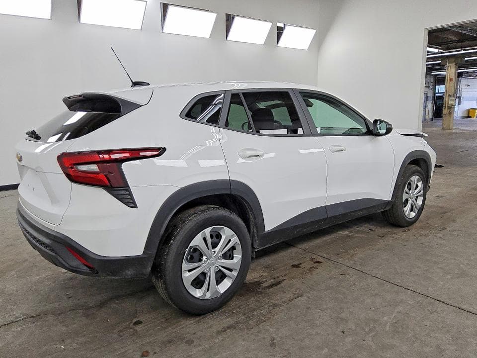 2026 CHEVROLET TRAX LS 3