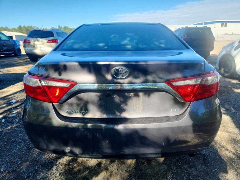 2017 TOYOTA CAMRY LE 6