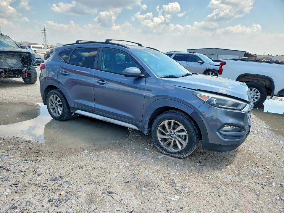 2018 HYUNDAI TUCSON SEL 4