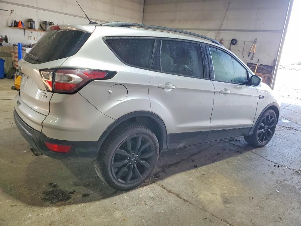 2017 FORD ESCAPE SE 3