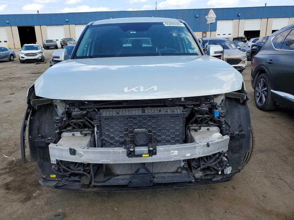 2024 KIA EV9 LIGHT 5