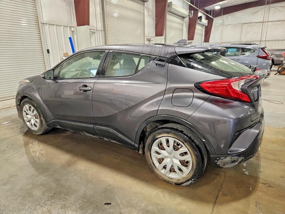 2019 TOYOTA C-HR LE 2