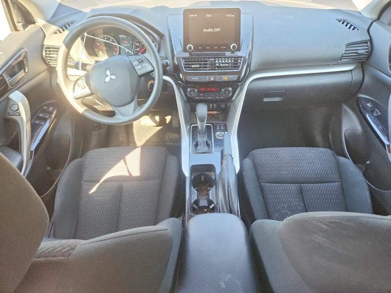 2023 MITSUBISHI ECLIPSE CROSS LE 8