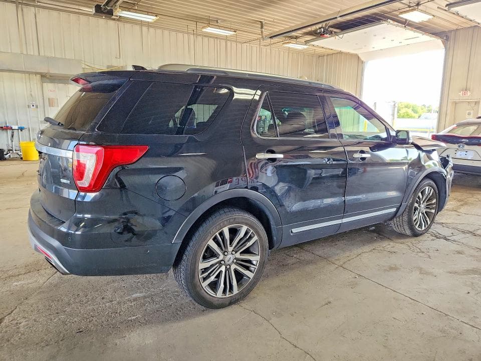 2017 FORD EXPLORER PLATINUM 3