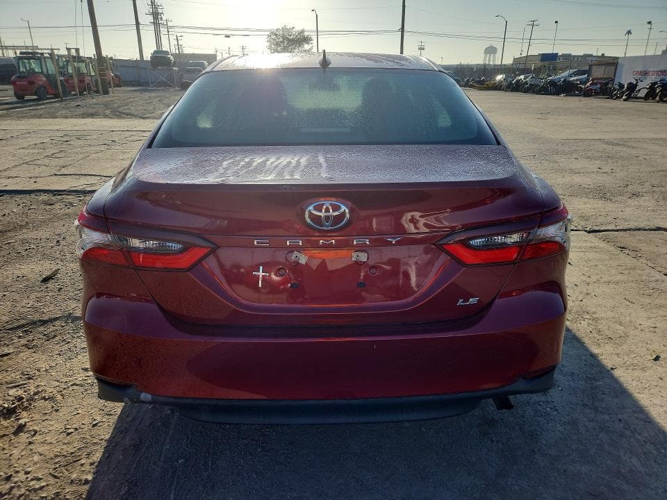 2022 TOYOTA CAMRY LE 6