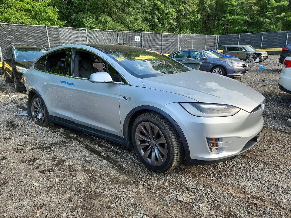 2018 TESLA MODEL X 4
