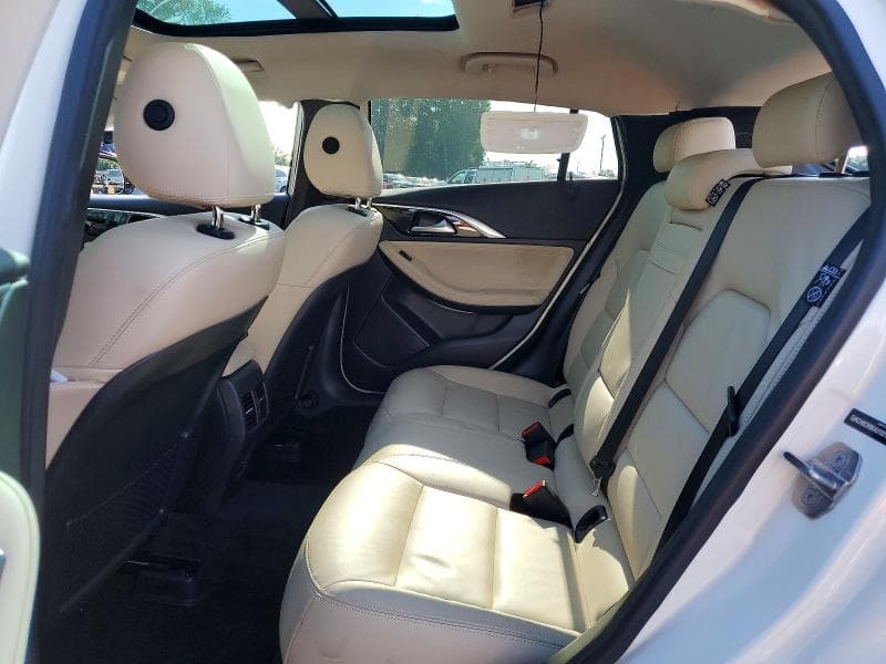 2019 INFINITI QX30 ESSENTIAL 10