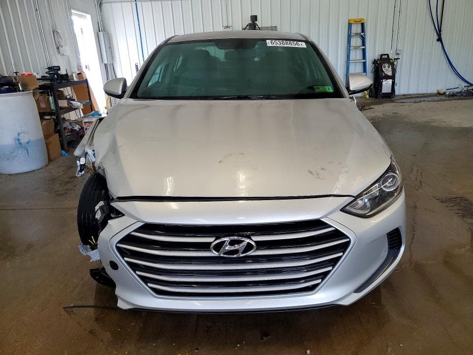 2017 HYUNDAI ELANTRA SE 5