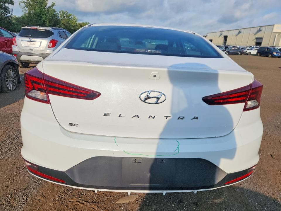 2019 HYUNDAI ELANTRA SE 6