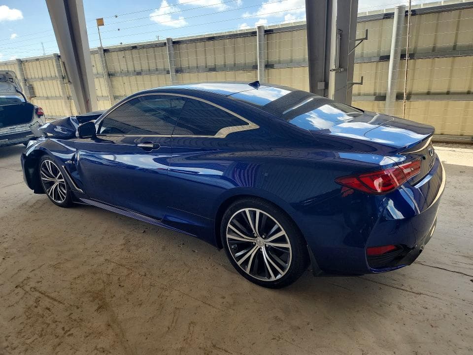 2018 INFINITI Q60 3.0T LUXE 2