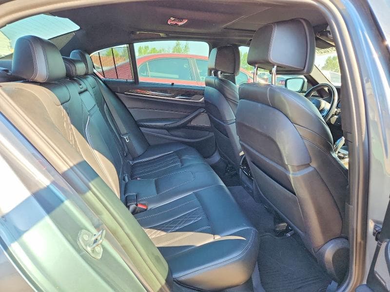 2017 BMW 540 XI 10