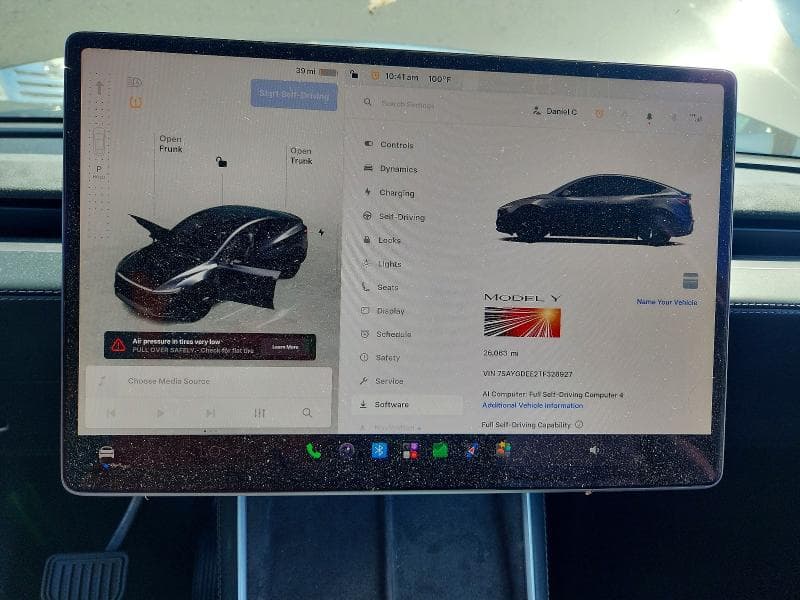 2026 TESLA MODEL Y 9