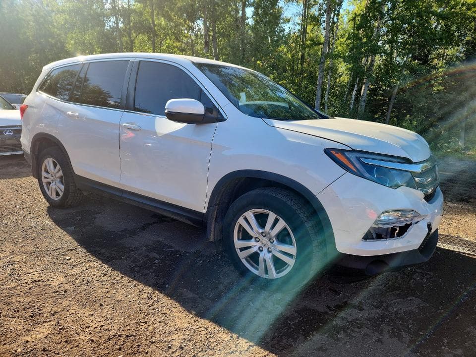 2017 HONDA PILOT LX 4
