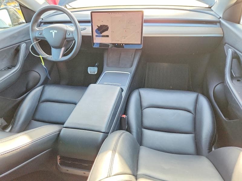2021 TESLA MODEL Y 8