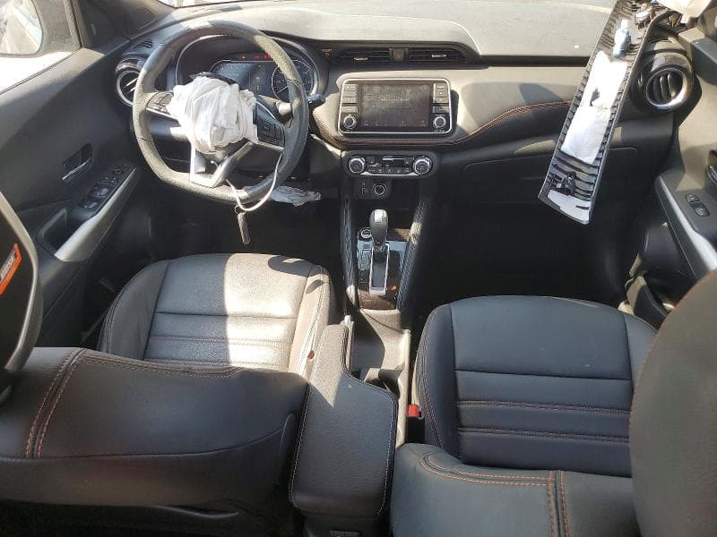2020 NISSAN KICKS SR 8