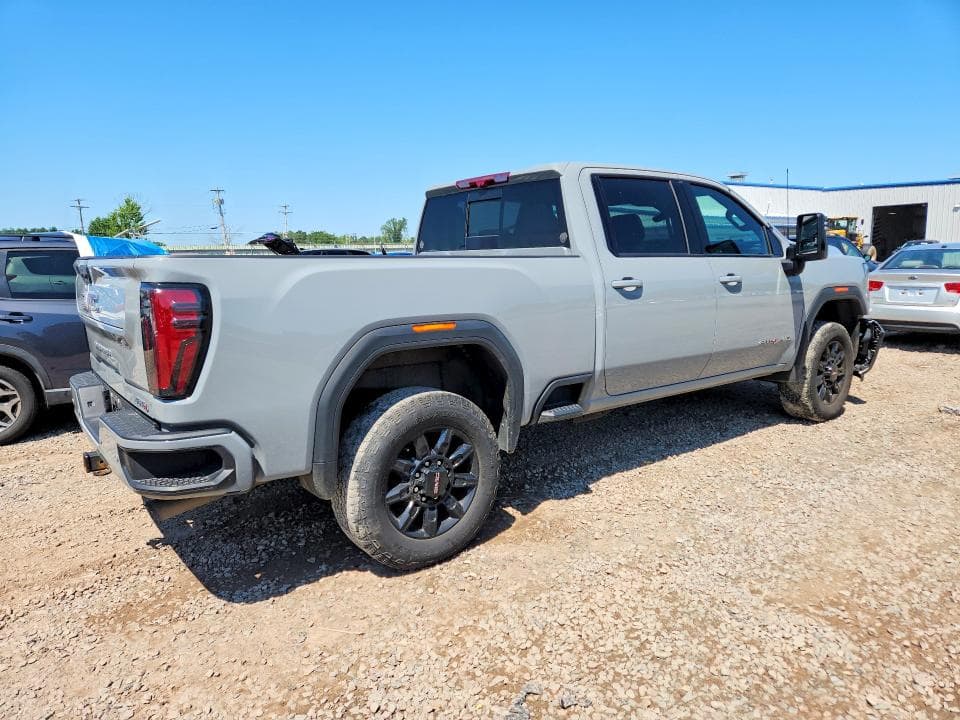 2024 GMC SIERRA K2500 AT4 3