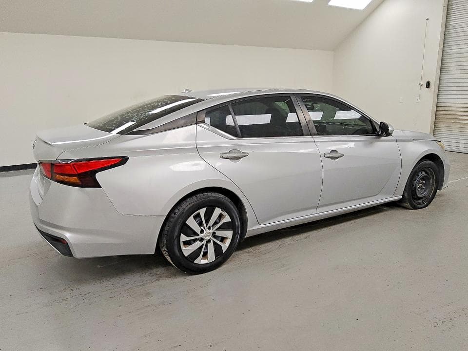 2019 NISSAN ALTIMA S 3