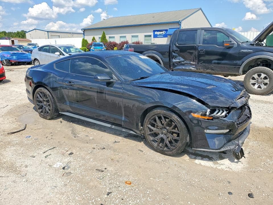 2018 FORD MUSTANG 4