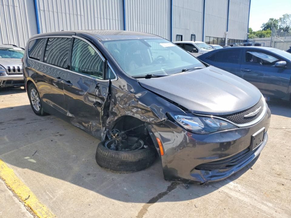 2017 CHRYSLER PACIFICA LX 4