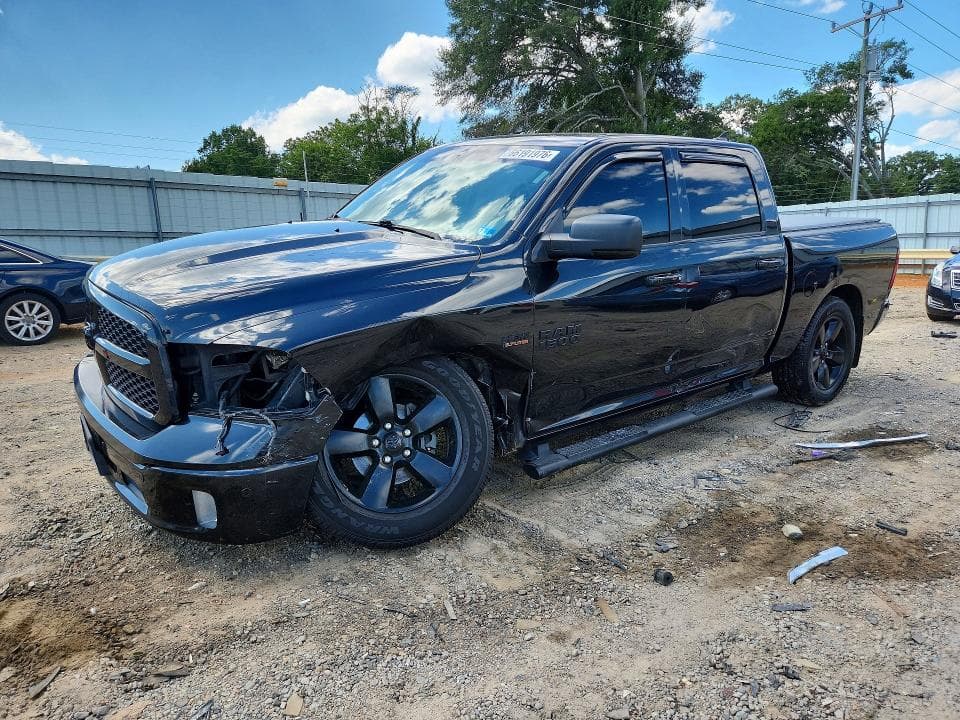 2018 RAM 1500 SLT - 1