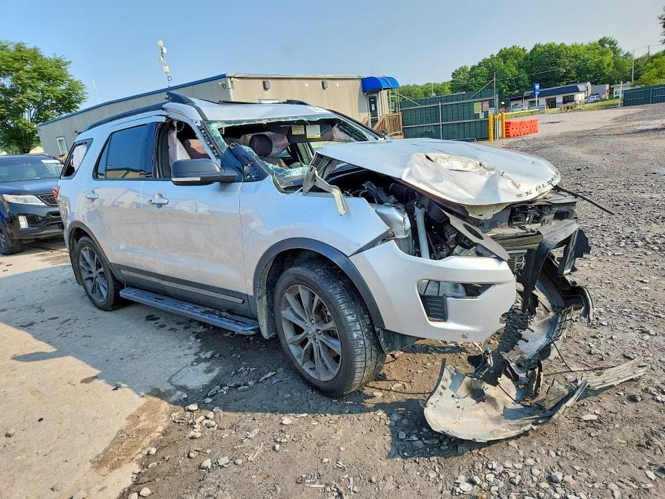 2018 FORD EXPLORER XLT 4