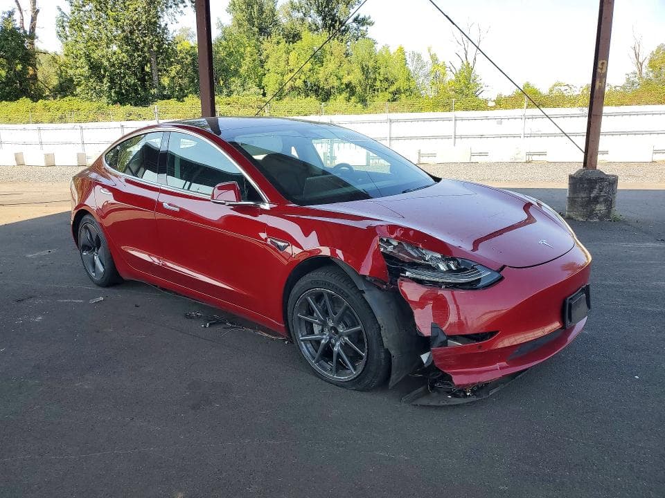2018 TESLA MODEL 3 4